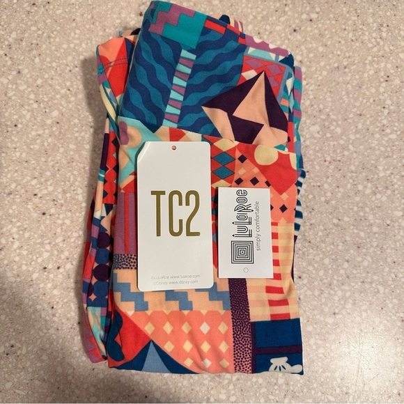 LulaRoe Disney Leggings, Tall & Curvy TC2 18-26, Soft & Comfy, Mickey Minnie NWT - Picture 13 of 16